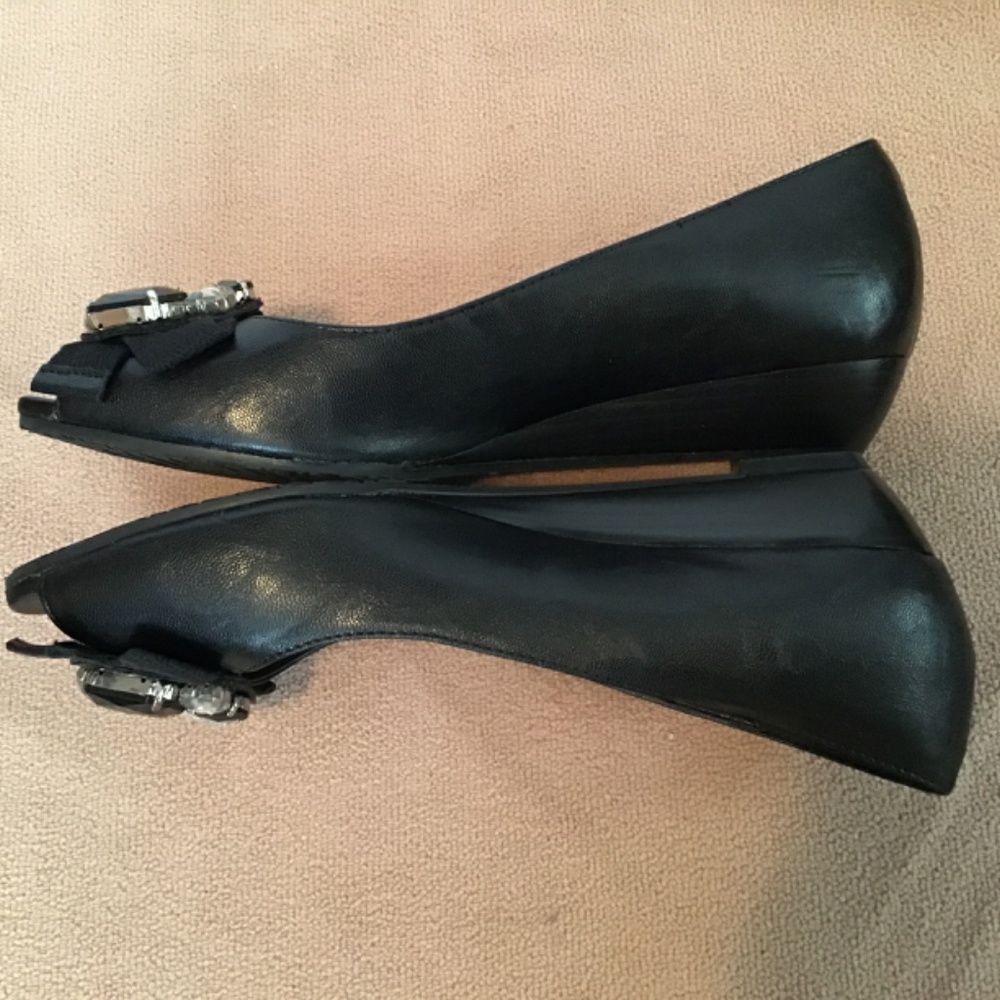 Elle Black wedge with ribbon detail at toe & clear and black bead accent - Picture 8 of 10